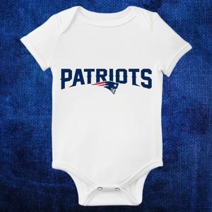 ✨New PATRIOTS Onsie✨ made by me 👩🏼‍🎨Variety Sizes and Colors Made to order!